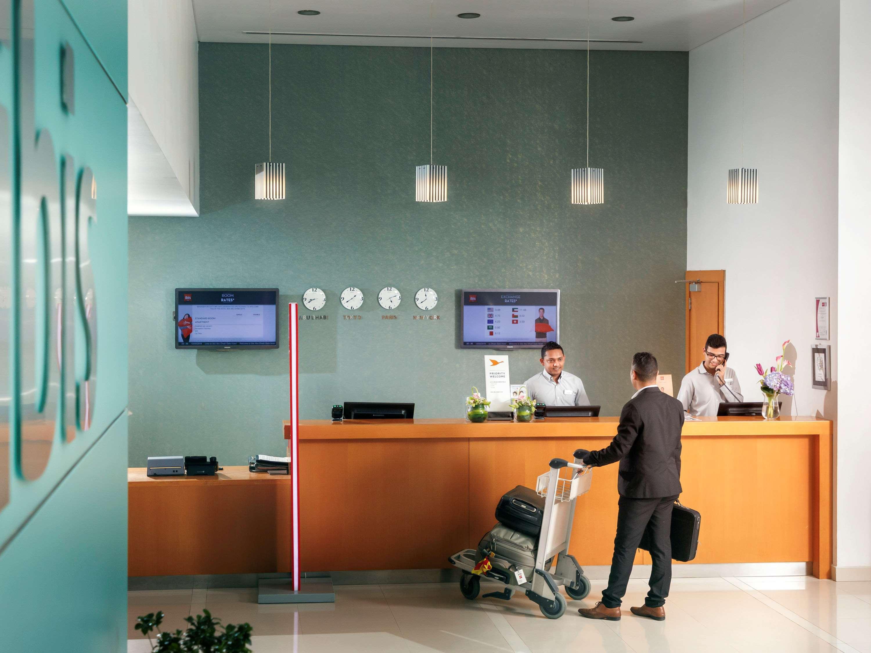 Ibis Abu Dhabi Gate Hotel Exterior photo